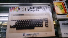 COMMODOR Vic-20 Canadien version Manual + FR ...