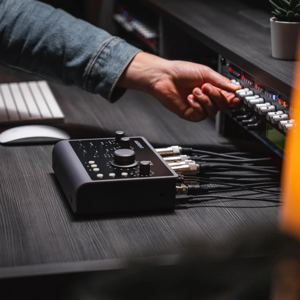 audient iD24 10in/14out USB audio interface - Image 4 of 4