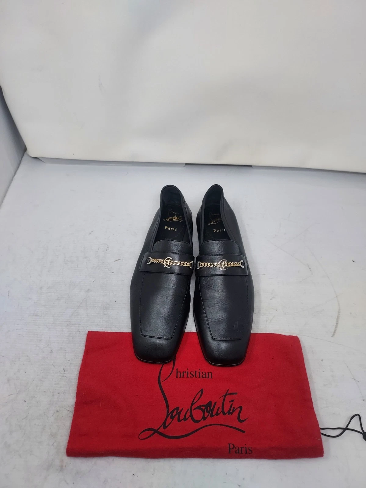 Christian Louboutin — Christian Louboutin EU 40.5 US 10.5 NEW WOMENS MJ Moc Chain Detail Leather Shoe