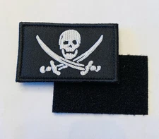 JOLLY ROGER VIKING PIRATE SKULL SWORDS CALICO JACK HOOK & LOOP EMBROIDERED PATCH
