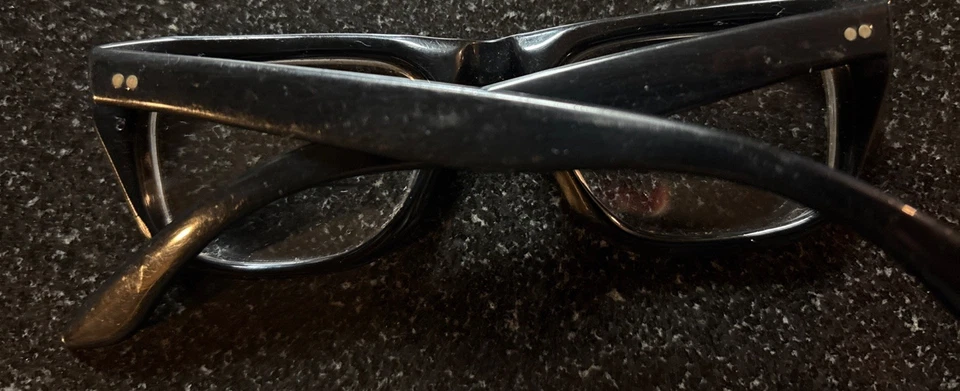 Anteojos American Optical AO 5 3/4 46/20 estilo Arnel con borde de cuerno años 60 Foto 3 de 4