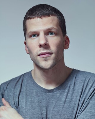 SEXY JESSE EISENBERG 8x10 PHOTO *