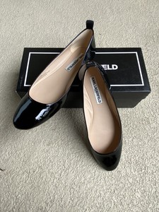 karl lagerfeld flats
