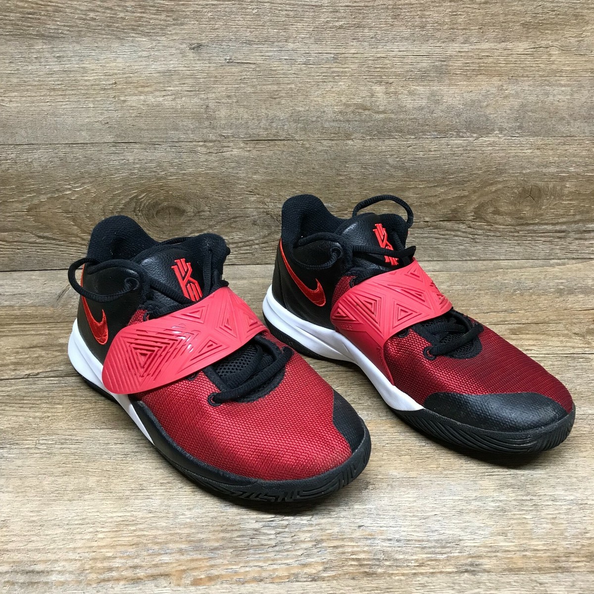 シューズ(男性用) NIKE KYRIE FLYTRAP III EP 31cm Amazon.co.jp: NIKE ナイキ 25.0cm カイリー・アービング