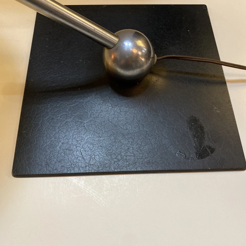 Lámpara de mesa Leroy C Doane Sight Light ~ MCM moderna de mediados de siglo Foto 3 de 4