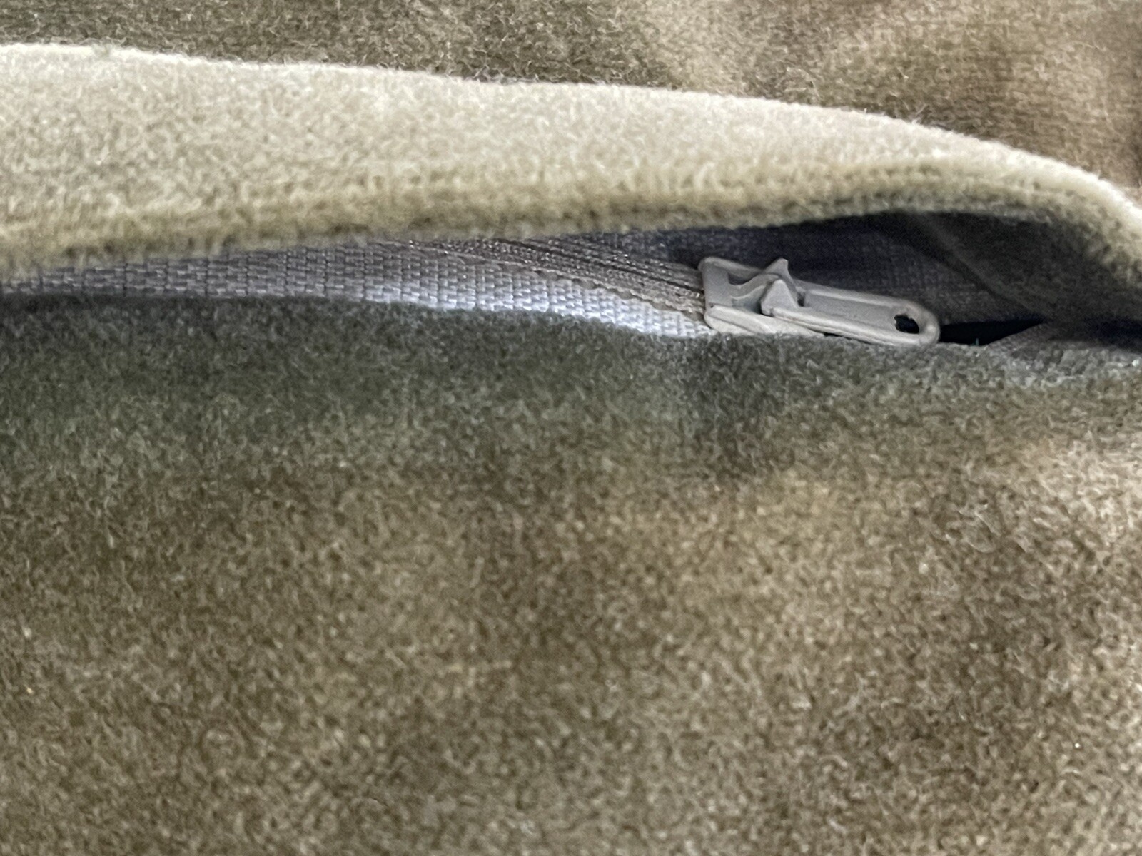 Laura Megroz Chandler 4 Corners Pair Of Floral Hooked Wool Pillow Shams