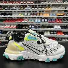 Nike React Vision Worldwide White Running Sneakers CV8965-100 Youth Size 5Y
