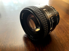 Nikon AF Nikkor  85mm F/1.8 D AF FX Lens Made In Japan