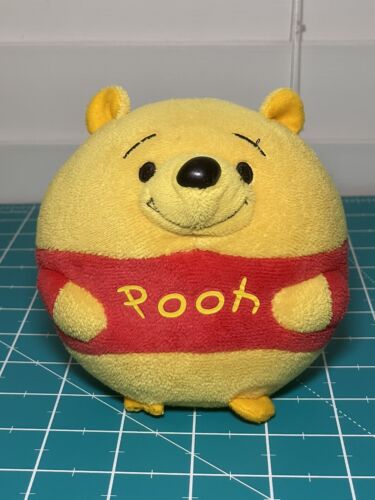 TY DISNEY 2013 The Beanie Ballz Collection Winnie the Pooh Round Ball Plush 4" - Picture 1 of 8