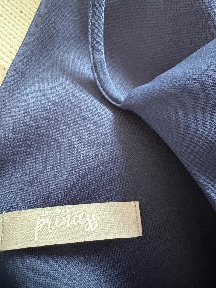 Jumpsuits- in wunderschönem Blau  - Bild 2 von 4