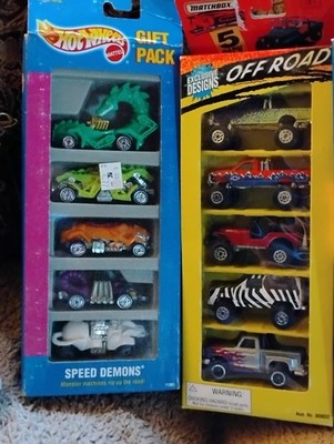 Vintage Hotwheels  3-5 Pak Gift Sets 91 96 05 -- 1 5pack Gift Set Matchbox 95