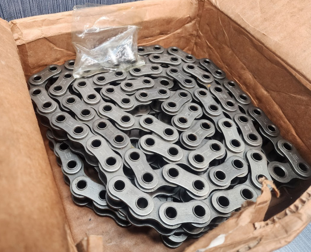Lot of 2 x Hitachi Maxco Roller Chain w Link RS80HP Appx 7.5 Foot - (90 Inches)