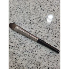 Urban Decay F108 Flat Optical Blurring Brush Foundation & Concealer Eye Tool