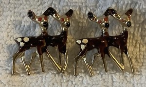 2 PAIR PINS BAR LAPEL DEER DOE COLORFUL RED BROWN & DOE SPOTS  ANTIQUE VINTAGE