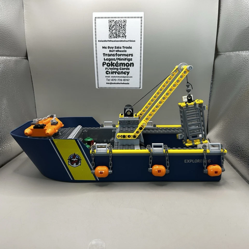 Lego City 60095 deep Sea Explore Vessel 717 Pieces Extra Sets Some Sealed Bags ￼ - Image 2 of 4