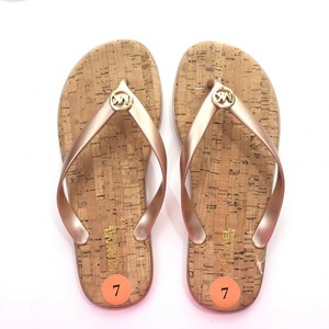 michael kors rose gold flip flops