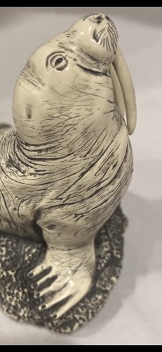 Vintage GH Cook Company Collection Fine Art WALRUS SCULPTURE Figurine 4.6” X 4” - Picture 8 of 12