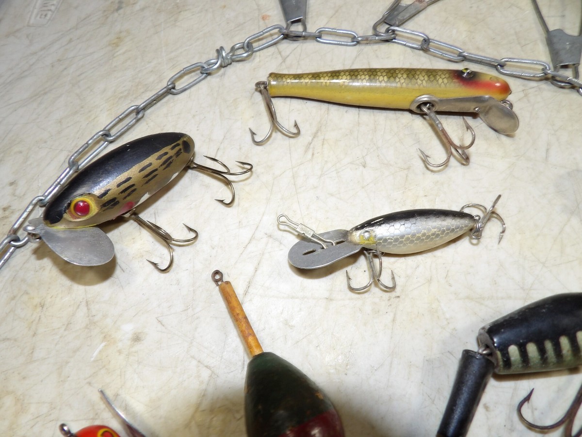 Vintage Fishing Lure Lot Bobber 6 Snap Stringer Heddon Paw Vintage Fishing Lure Lot Bobber 6 Snap Stringer Heddon Paw
