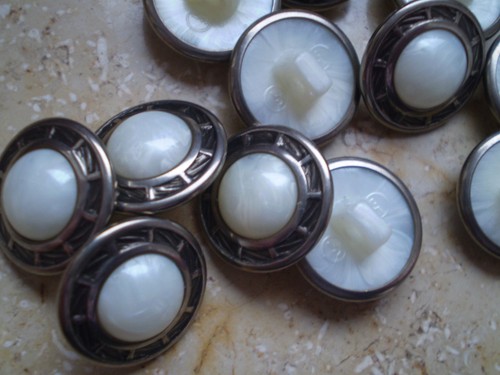 4 Buttons Perlmuttimitat IN Metal Version Düğmeler Кнопки Gombok Nasturi - Picture 5 of 6