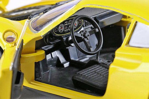 (Rare Vintage) ANSON '69 Yellow Ferrari 246GT Dino Coupe 1:18 Die Cast-In Box - Picture 14 of 19