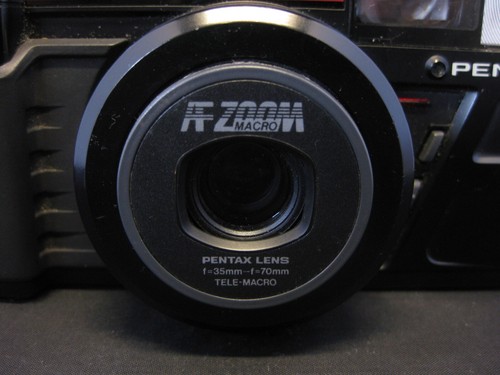 Vintage Japan Black Pentax Zoom-70 Film Camera with User Manual and Camera Bag - Picture 3 of 18