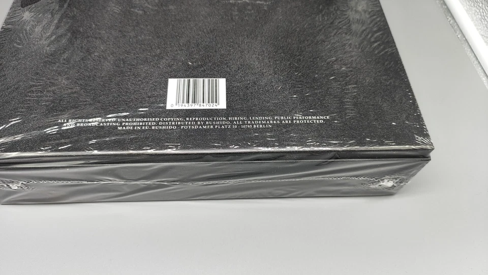 Bushido Sonny Black 2 II Ltd Fan Box Hoody Bonus-CDs DVD Autogramm NEU & OVP - Bild 2 von 2