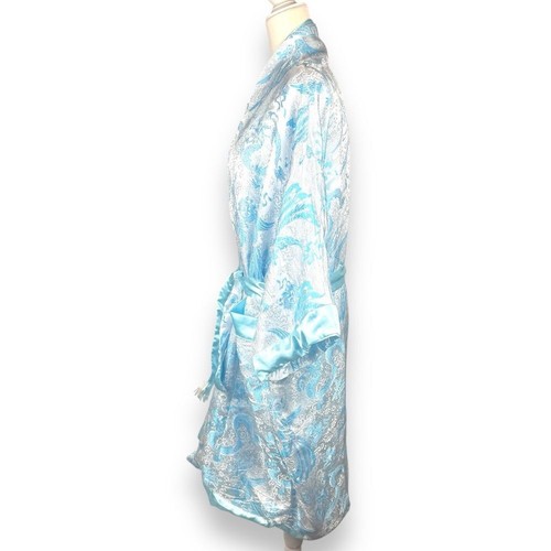 100% Silk Asian Kimono Robe Size Medium Light Blue and Silver Boudoir Lingerie - Picture 16 of 16
