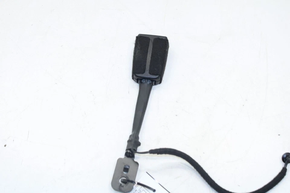 Jeep Renegade Sport 2019-2023 2,4 L tracción delantera conductor lado izquierdo hebilla del cinturón de seguridad Foto 3 de 4