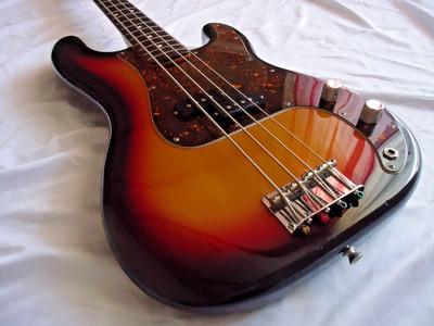 RARE 2007 Fender Japan PB62-66DMC DiMarzio Collection Precision Bass Sunburst.