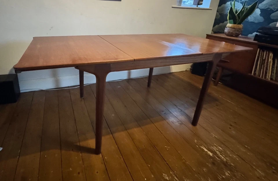 McIntosh of Kirkaldy extending dining table - Image 2 of 4