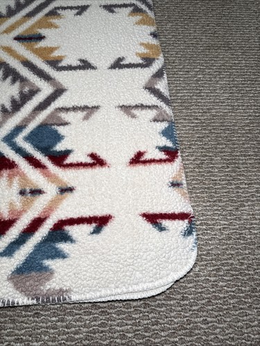 Pendleton Fleece Sherpa Blanket King Size White Sands 92” x 100” - Picture 9 of 14