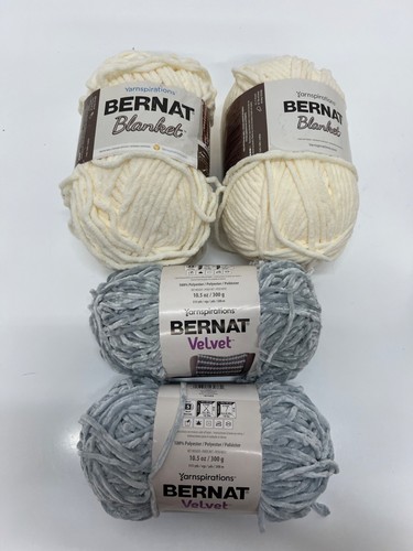 Mixed Bulk Lot of Yarn Bernat, Red Heart, Lion and More - Picture 3 of 6