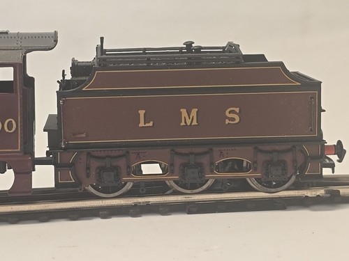 3 RAIL CONVERTED MAINLINE OO 37-061 JUBILEE CLASS 5690 LEANDER LMS LOCO & TENDER - Picture 3 of 7