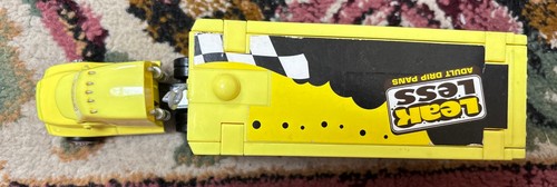 Disney Pixar Cars Mattel Diecast 1:55 Leak Less Hauler Nr. 52 LKW und Hauler - Bild 4 von 8