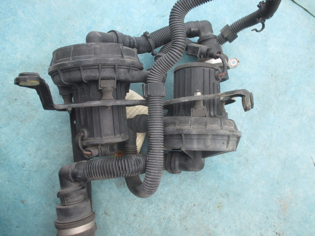 Bentley Continental Gt Gtc Flying Spur secondary air pump 