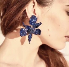 New LeLe Sadoughi Crystal Lily Earrings Clip On Twilight
