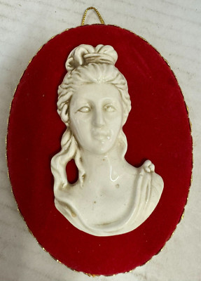 Vintage Enesco E-9300 Japan Hanging Carved Maiden Cameo Portrait Plaque 5.25''