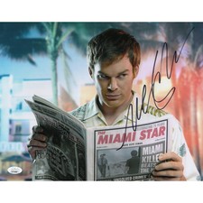 Killer Cards: Dexter Autograph Trading Cards Guide 32