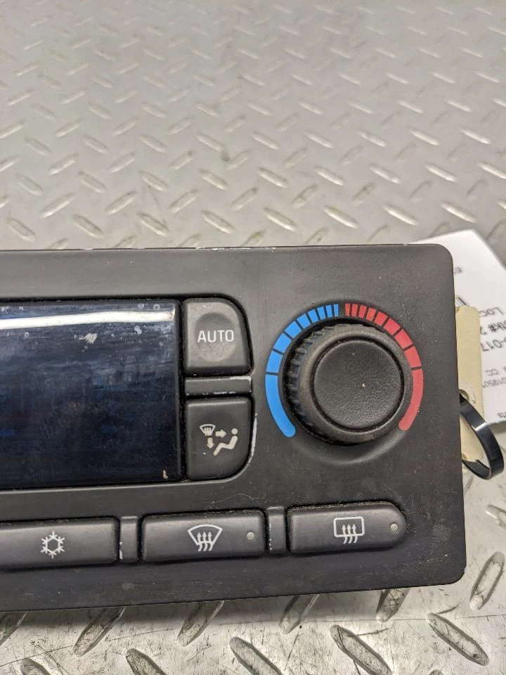 Control de temperatura estilo clásico con aire acondicionado para camioneta Sierra 1500 05-07 1173670 Foto 3 de 4