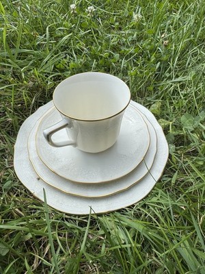 Noritake Chandon #7306 Ivory with Gold Rim & Lacey White Floral Design- 95 piece