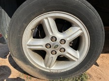 Wheel Discovery Alloy Road Wheel 18x8 5 Spoke Fits 99-04 LAND ROVER 104896685