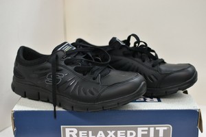 skechers for work women's eldred slip resistant shoe