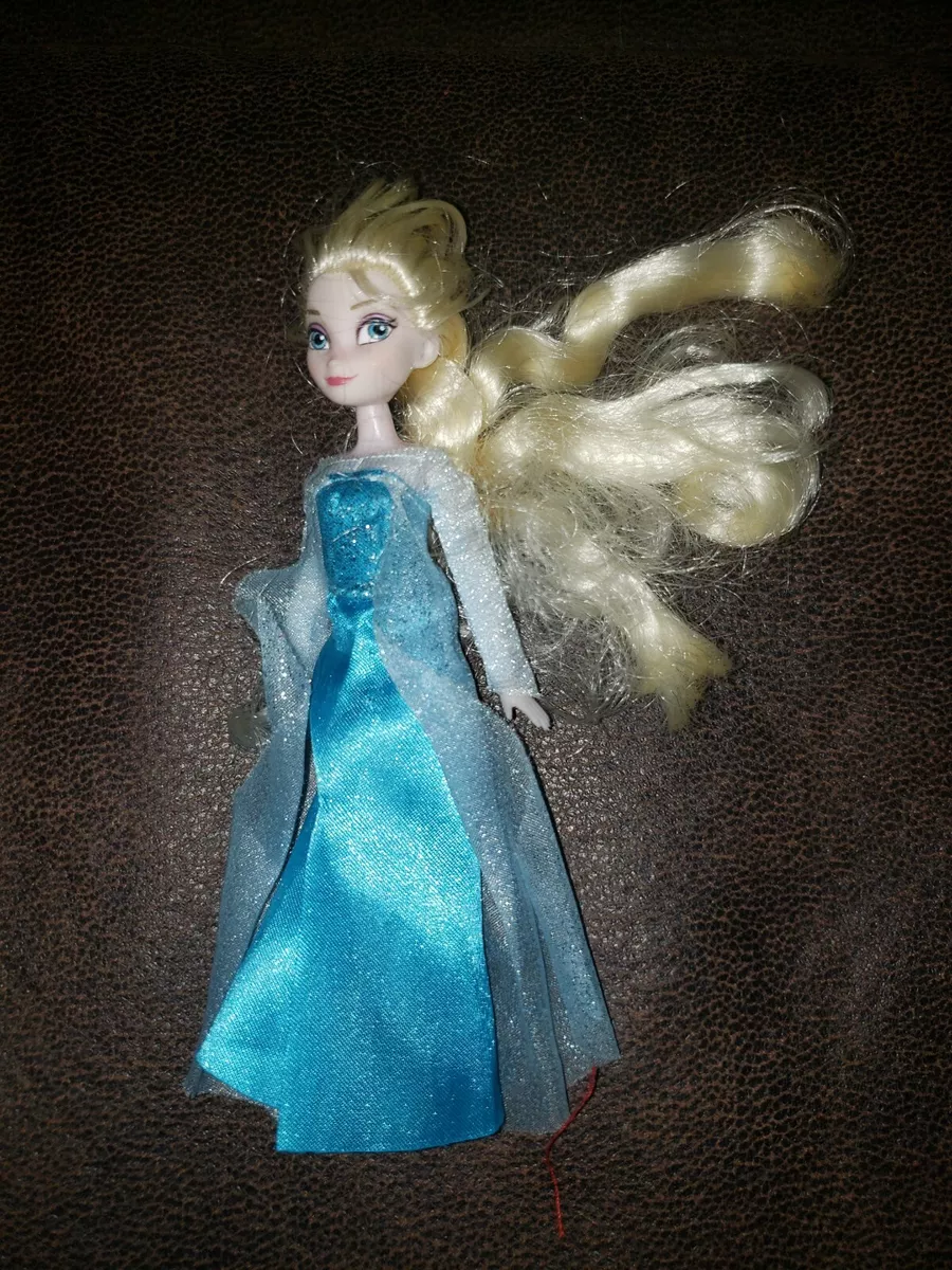 Produtos da categoria Disney Frozen Elsa Dolls novos e usados à