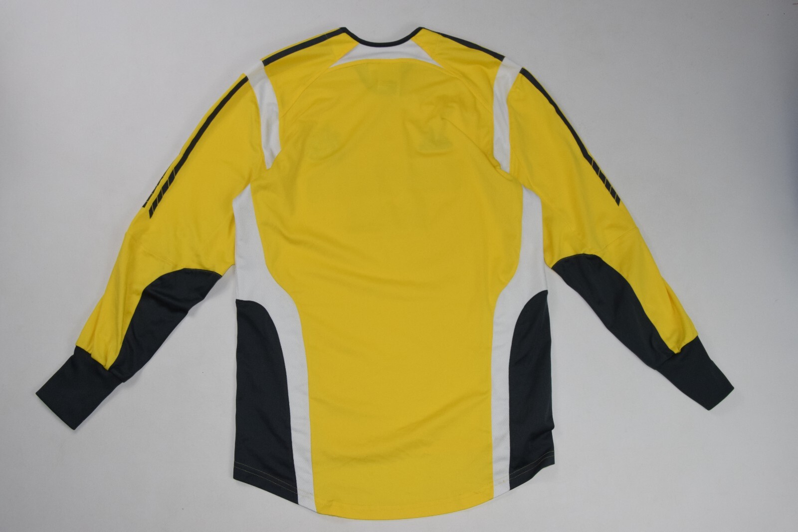 vintage NEWCASTLE UNITED Adidas Shirt Mens SMALL Long Sleeve Soccer