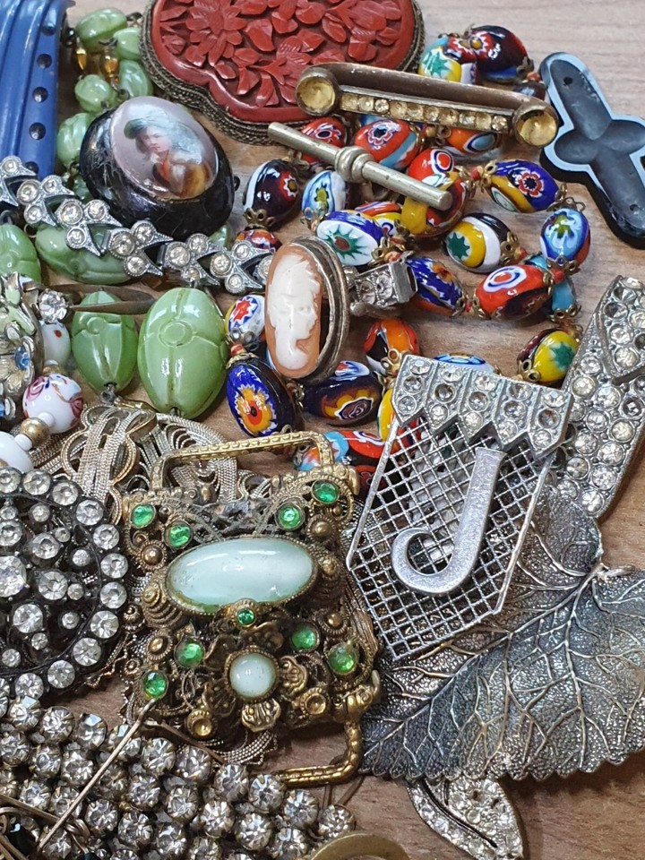 JOB LOT BROKEN ANTIQUE & ART DECO COSTUME JEWELLERY SPARE REPAIR