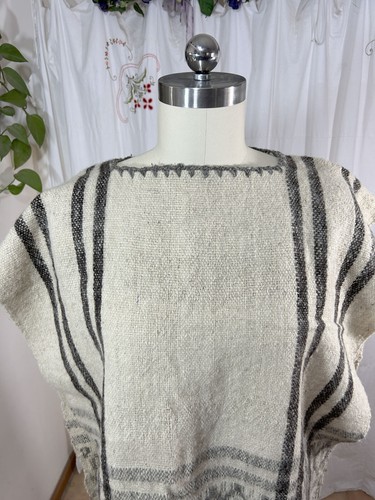 Vtg Undyed Wool Ruana Poncho Serape Southwestern Natural Colors Fringe M to XL - Picture 6 of 7