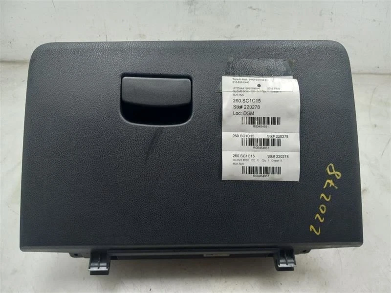 Guantera de tablero Scion FR-S 2015 2,0 L Foto 2 de 4