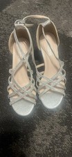 NIB Benjamin Walk Touch Ups 5M Amara Dressy Low Heel Sandal CHAMPAGNE