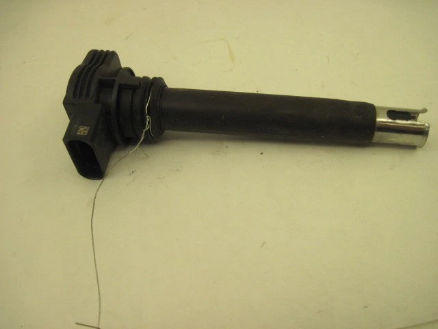 Used Ignition Coil fits: 2006 Audi A4 2.5 Grade A Foto 2 de 4
