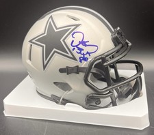 Dez Bryant Rookie Cards and Autograph Memorabilia Guide 18